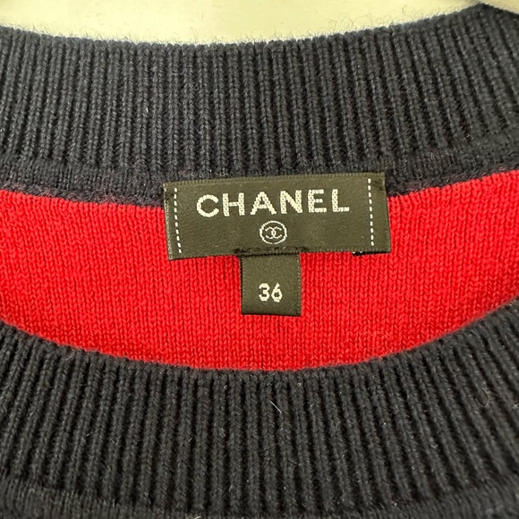 Chanel Navy & Pink Pullover - Picture 3 of 6